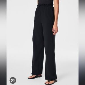 Spanx on the move cargo pant in black